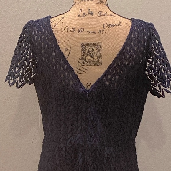 Kay Unger Nordstrom's Tatum Navy Lace Midi Dress 12 NWT - Picture 9 of 11